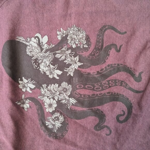 Burgundy octopus print hoodie - Picture 4 of 4